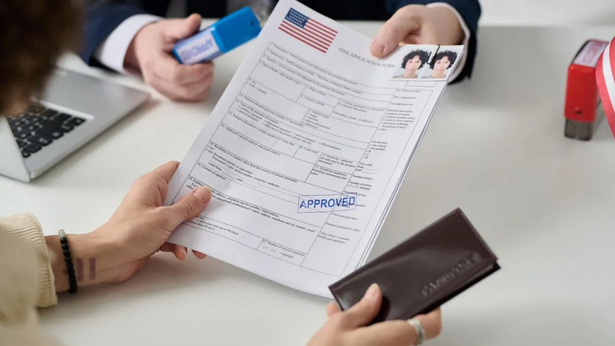 Applying for a visa to enter Thailand: Procedures and considerations