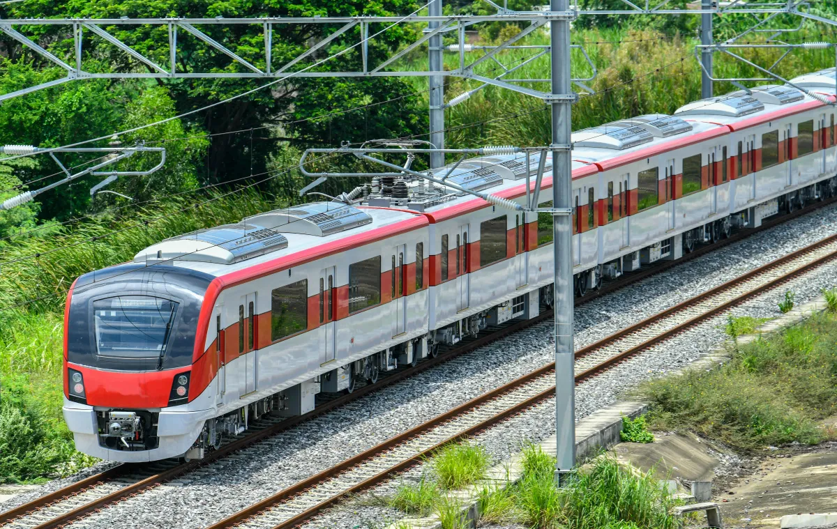 Commuter Train System Red Line Guide