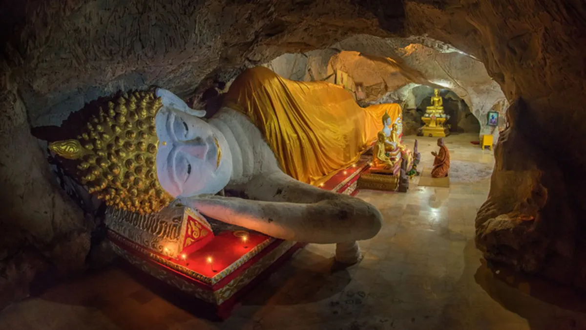 Historical Tourism at Wat Pha Rang Mhee Wanaram in Phitsanulok Province