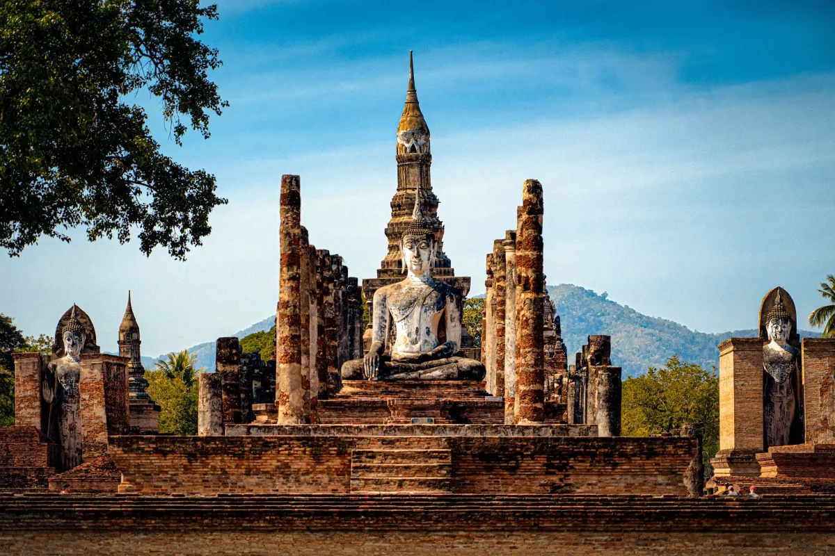 Traveling to Cultural World Heritage Sites: Sukhothai Historical City