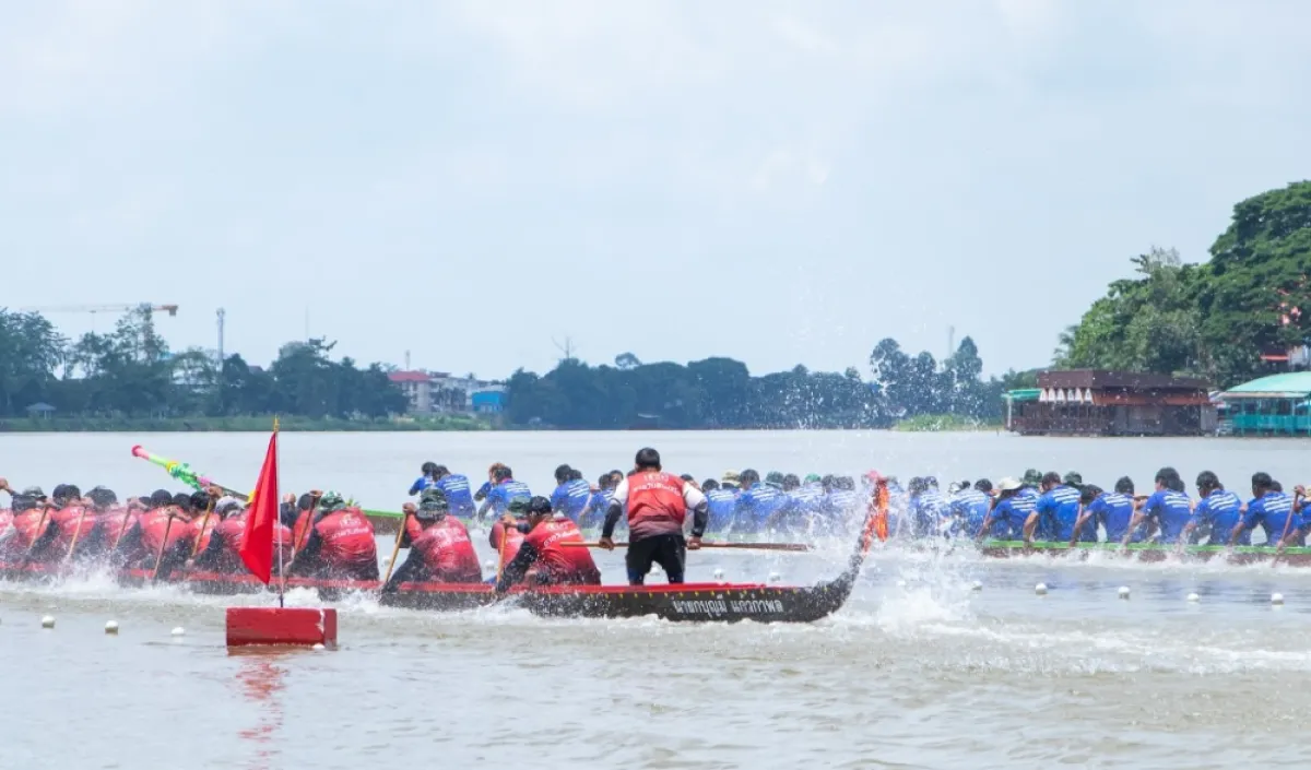 Travel Calendar - Kamphaeng Phet Traditional Longboat Race