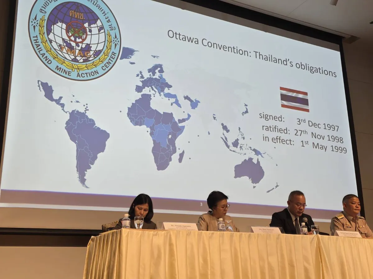 การบรรยายสรุปแก่คณะทูตต่างประเทศเรื่องพัฒนาการสถานการณ์ชายแดนไทย-กัมพูชา