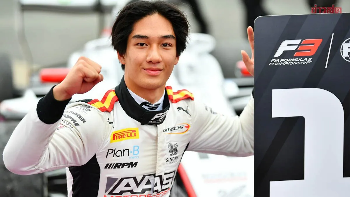 タイの若きレーシングドライバーが、世界の舞台で再び大きな存在感を示しました。二〇二五年エフアイエーフォーミュラスリー選手権・イギリスラウンドのスプリントレースで、
