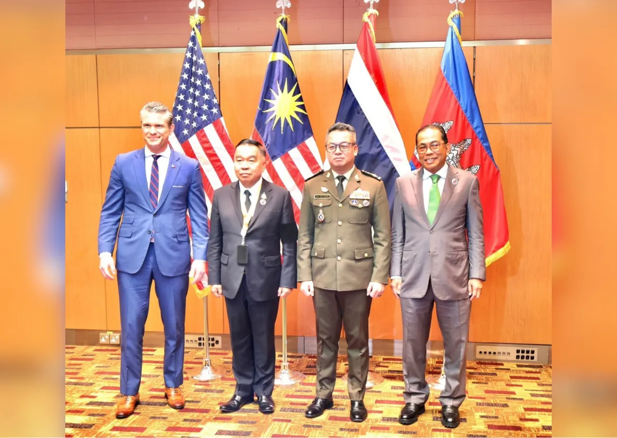 ประมวลภาพ: รัฐมนตรีกลาโหมไทย ประชุมสี่ฝ่ายร่วมกับกัมพูชา มาเลเซีย และสหรัฐฯ