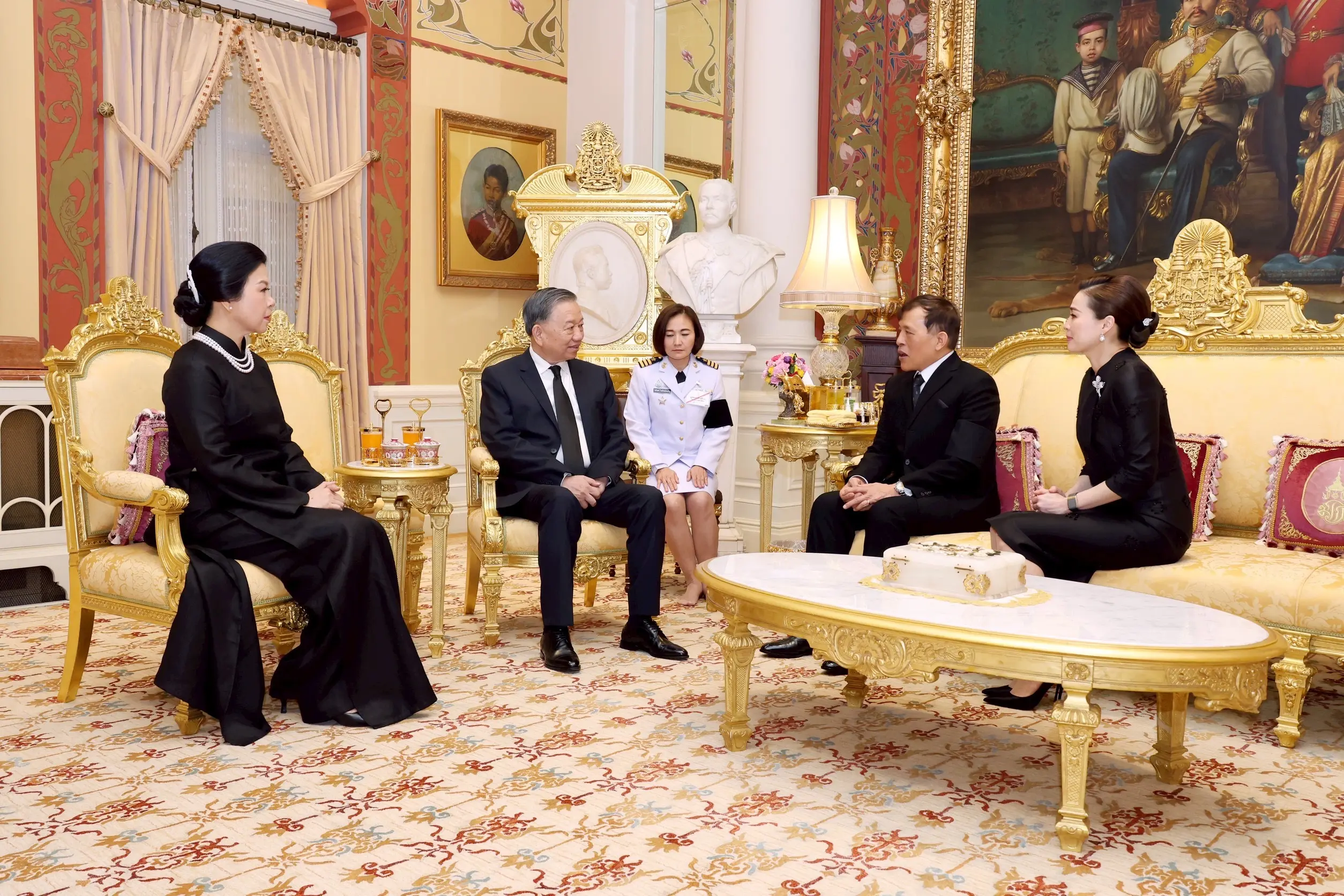 Their Majesties the King and Q...