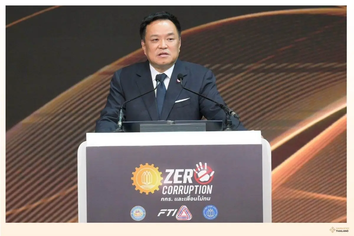 Thai PM Pushes 3-Pillar Strate...