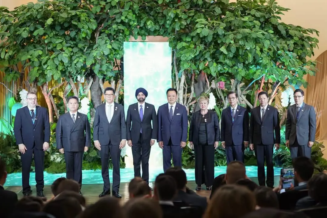 Prime Minister Opens “The Roya...